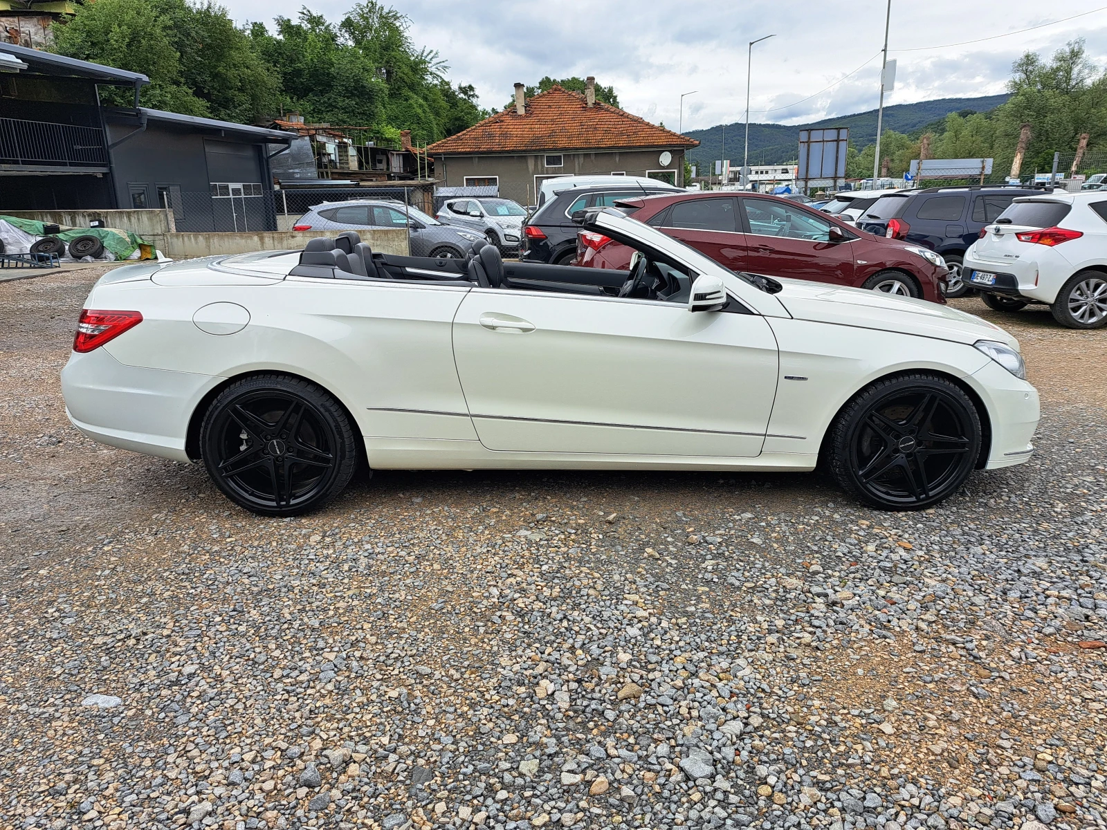 Mercedes-Benz E 350 CDI* КЛИМА* КОЖА* NAVI* КАМЕРА* ТЕМПОМАТ* ПАРКТР, снимка 6 - Автомобили и джипове - 54884656