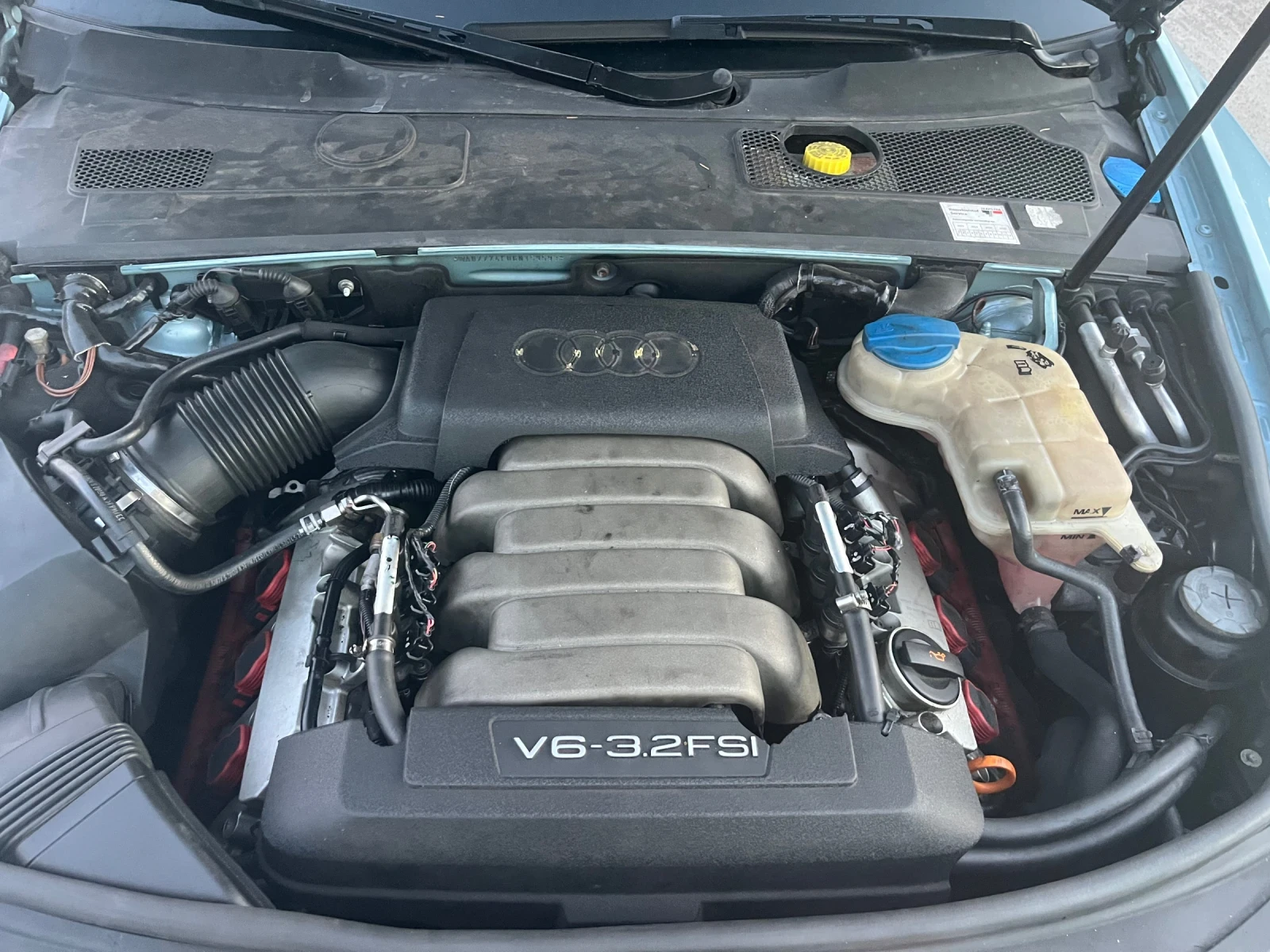 Audi A6 Avant 3.2 Quattro, снимка 17 - Автомобили и джипове - 54974174