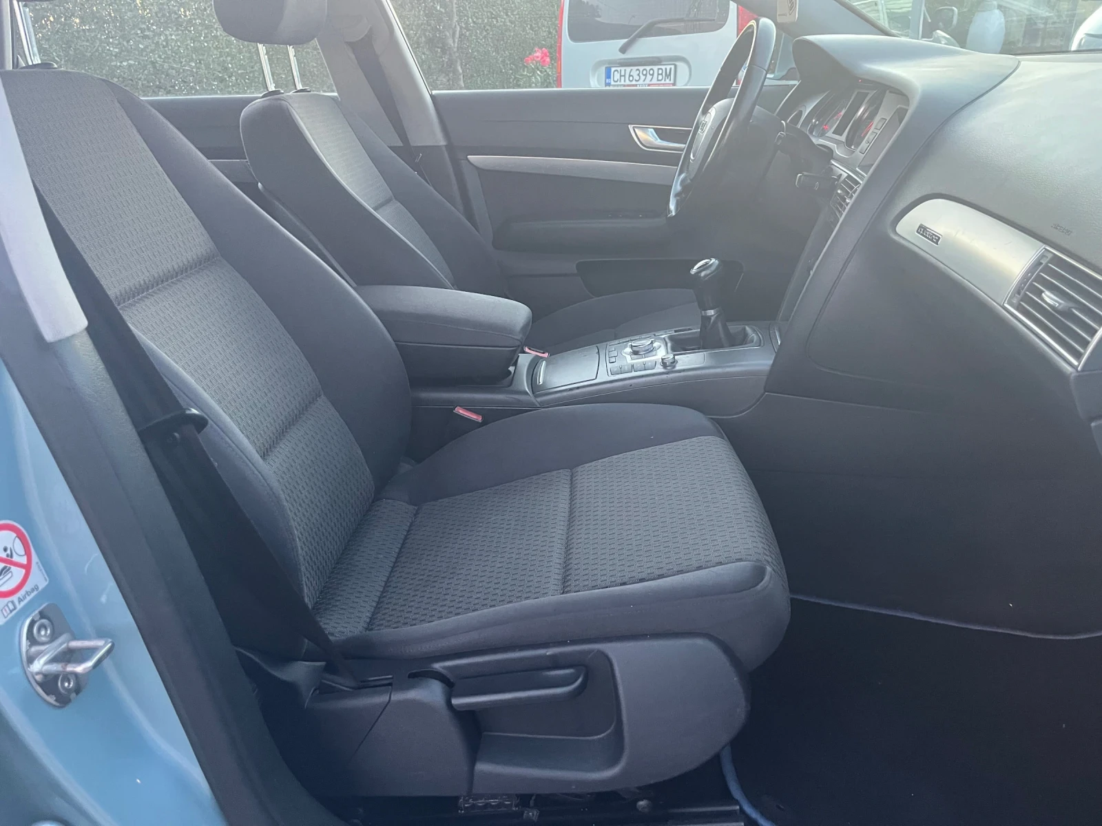 Audi A6 Avant 3.2 Quattro, снимка 14 - Автомобили и джипове - 54974174