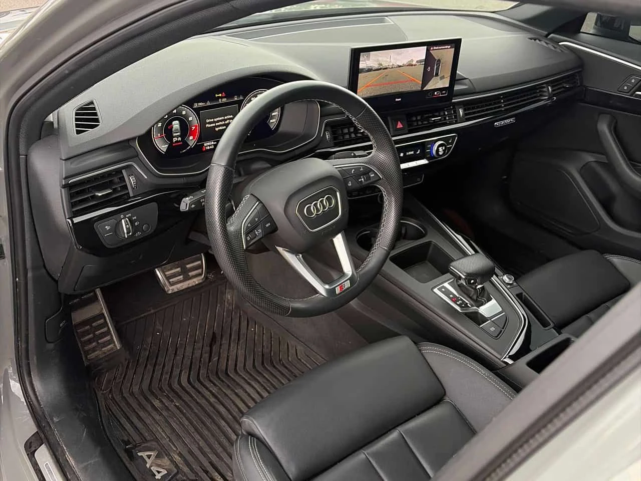 Audi A4 Progressiv  CARFAX, снимка 5 - Автомобили и джипове - 55002942