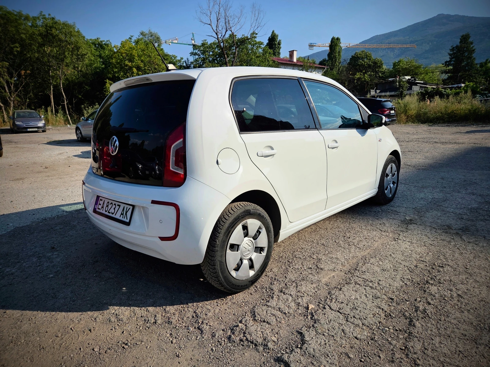 VW Up, снимка 7 - Автомобили и джипове - 55619279