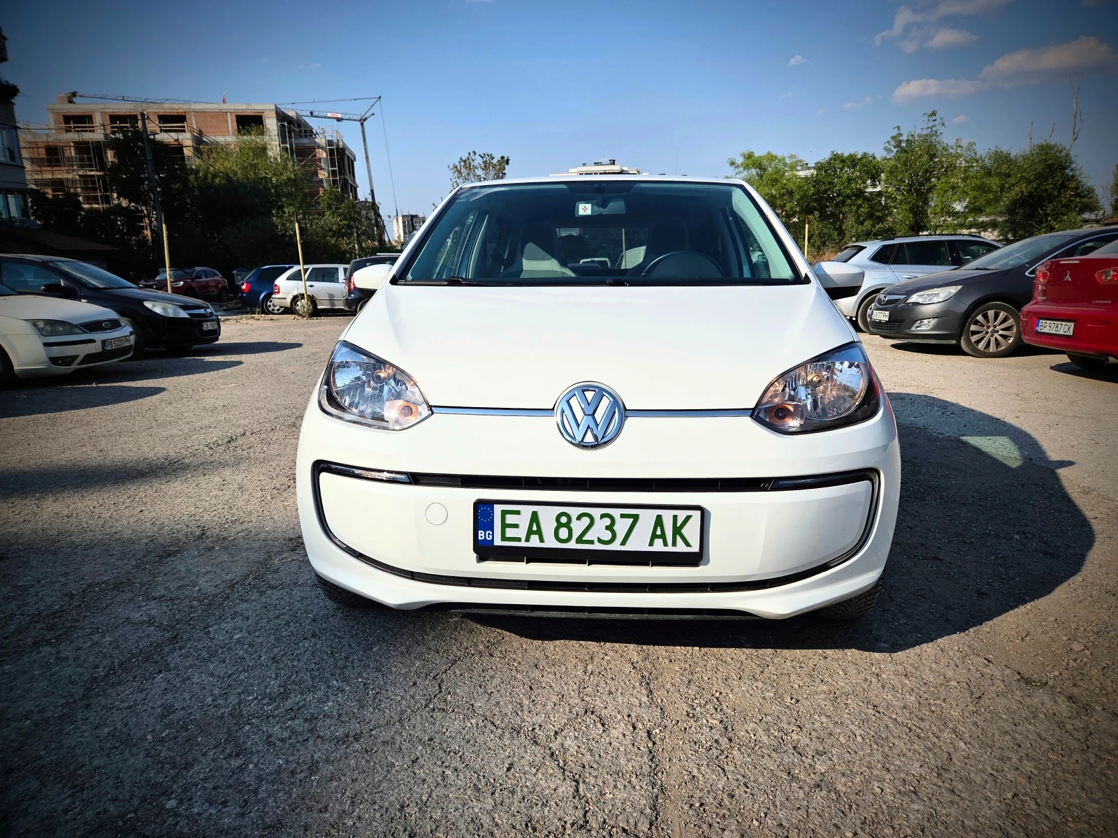 VW Up, снимка 2 - Автомобили и джипове - 55619279