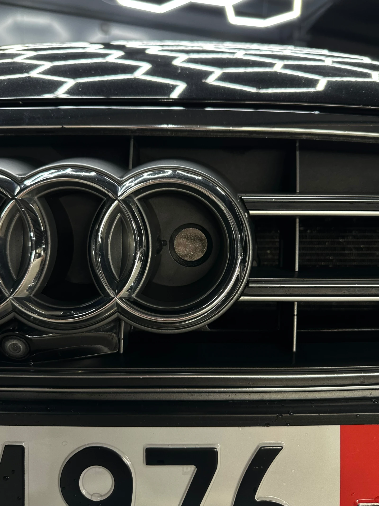 Audi S6 * ДИСТРОНИК * ОБДУХВАНЕ * МАСАЖИ * B&O * , снимка 9 - Автомобили и джипове - 56085706