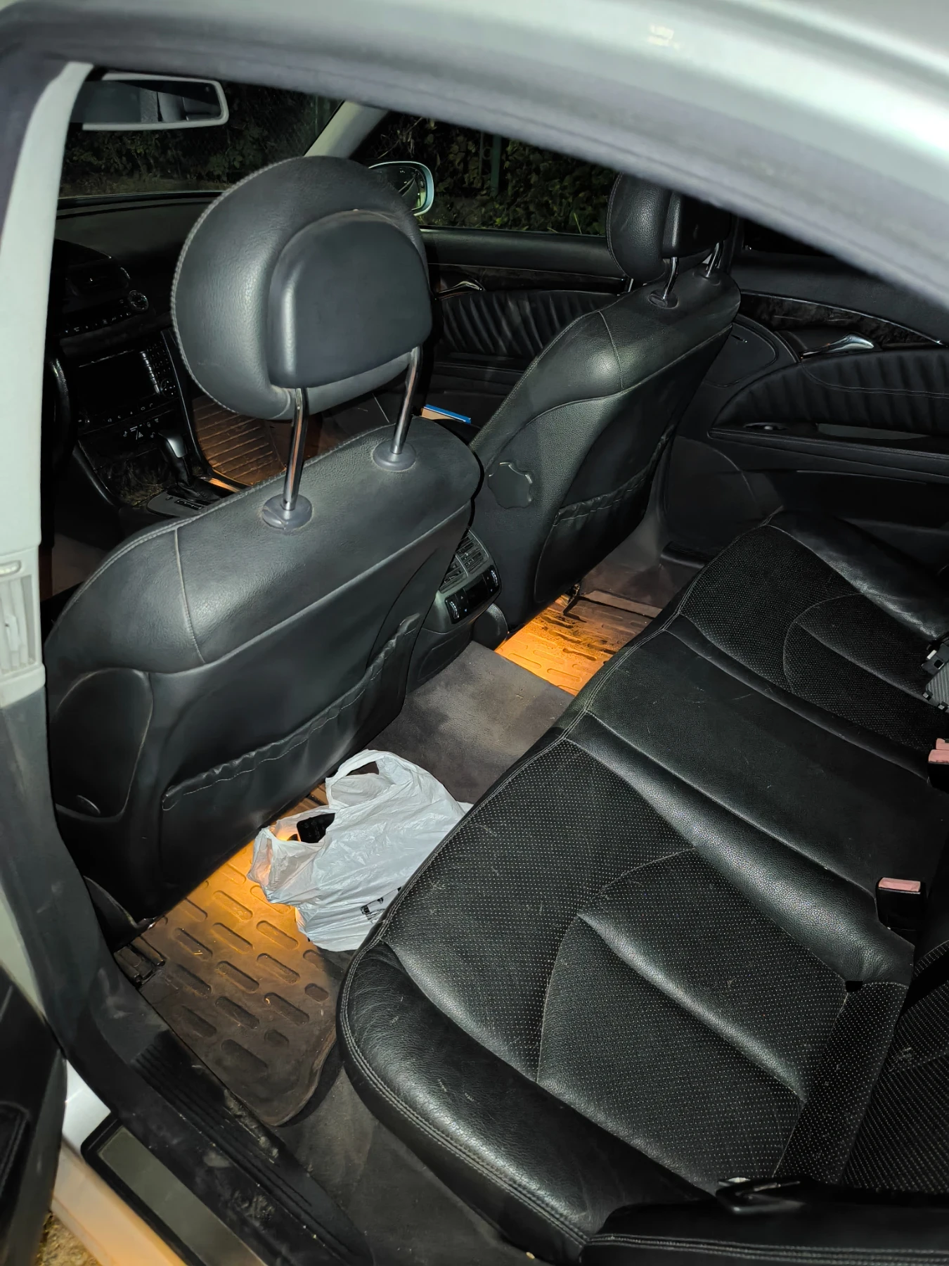 Mercedes-Benz E 270, снимка 3 - Автомобили и джипове - 56303792
