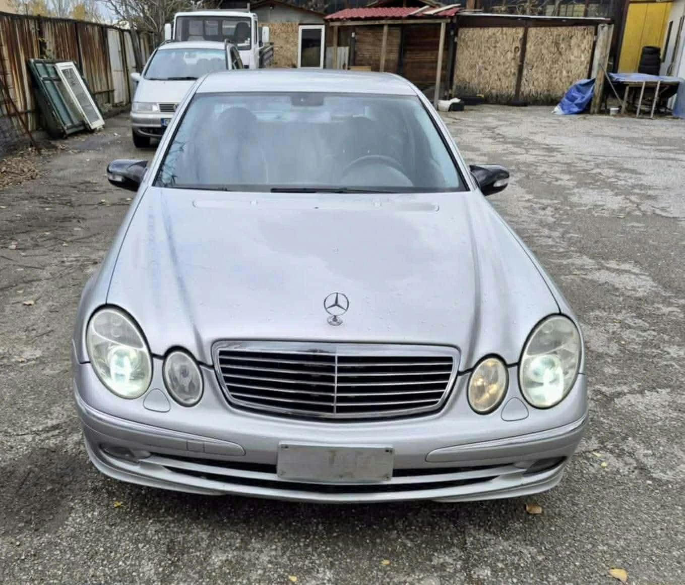 Mercedes-Benz E 270, снимка 9 - Автомобили и джипове - 56303792