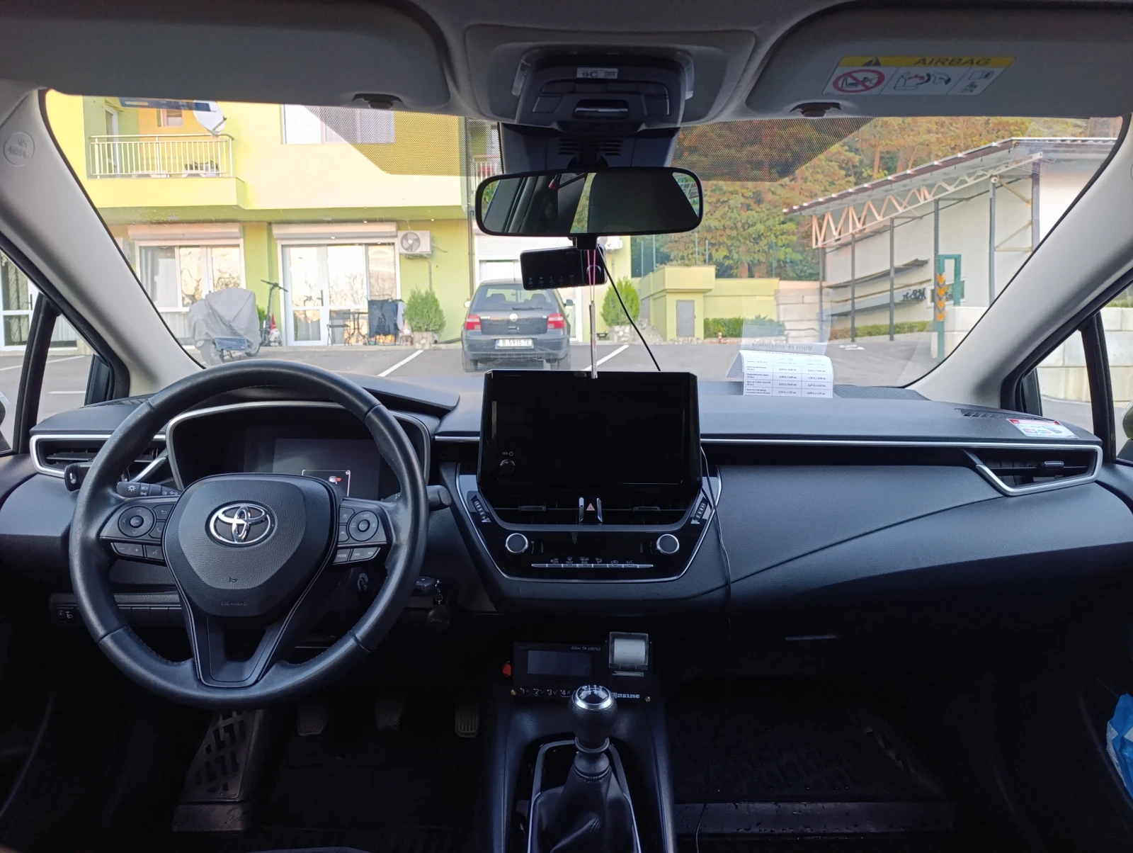Toyota Corolla 1.5 TNGA, снимка 4 - Автомобили и джипове - 56377700