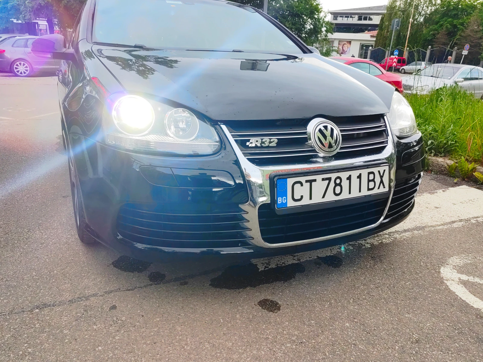 VW Golf R32, снимка 4 - Автомобили и джипове - 56633503