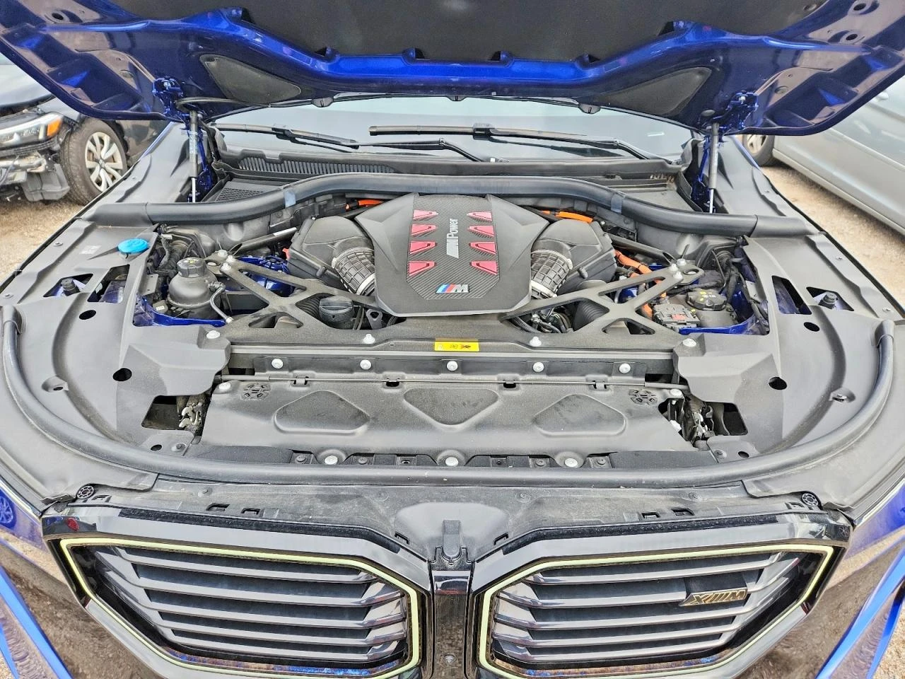 BMW XM 4.4l | Mobile.bg � ����������� 11