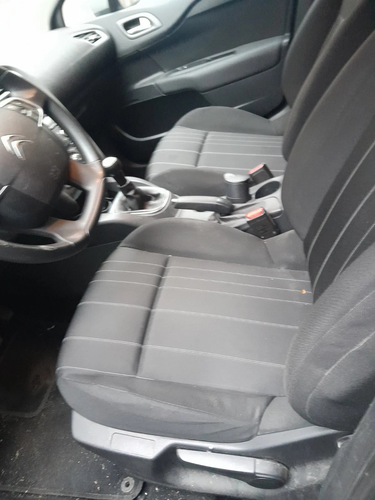 Citroen C4 1.4 90Кс, снимка 12 - Автомобили и джипове - 56748842