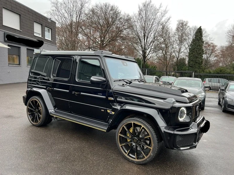 Mercedes-Benz G 63 AMG 700 BRABUS*Black & Gold*STARLIGHT*CARBON*ГАРАНЦИЯ, снимка 5 - Автомобили и джипове - 47217143