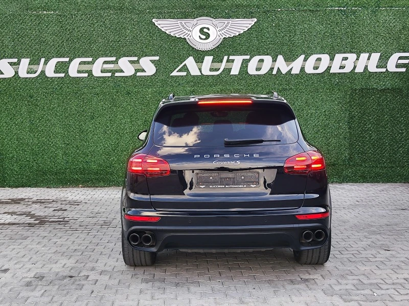 Porsche Cayenne 4.2* CHRONO* PANORAMA* PODGREV* CAMERA* LEDD* LIZI, снимка 4 - Автомобили и джипове - 44405280