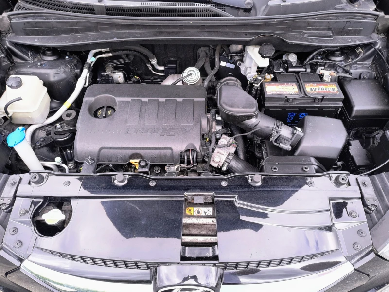 Hyundai IX35 1.7- Facelift, снимка 16 - Автомобили и джипове - 50435167