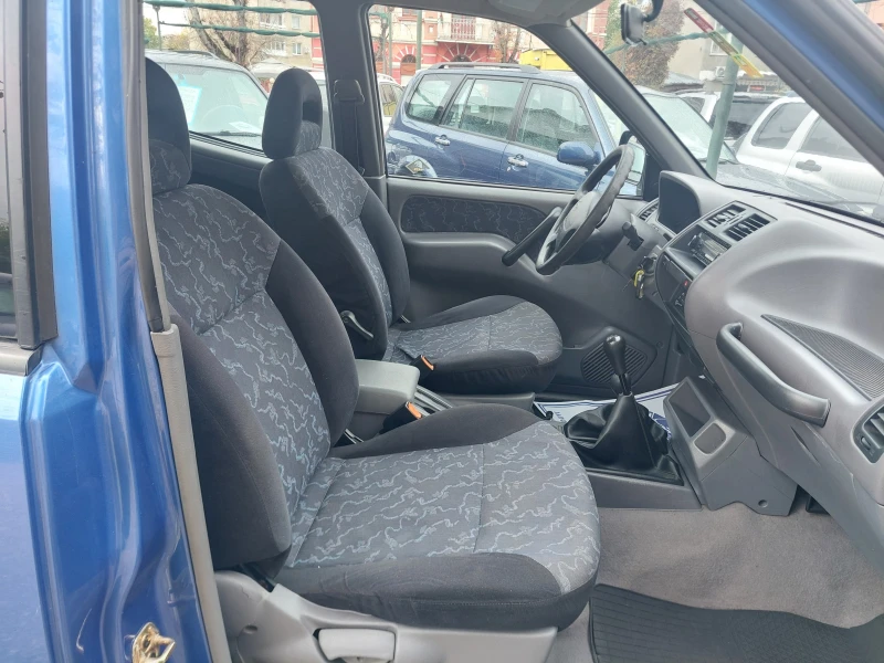 Nissan Terrano КЛИМАТИК.ТОП СЪСТОЯНИЕ, снимка 8 - Автомобили и джипове - 52317032