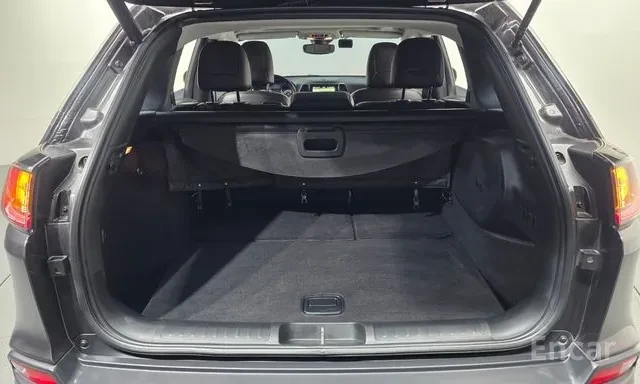 Jeep Cherokee 2.4* AWD* ОБДУХ* КАМЕРА* ПОДГРЕВ* Lane assist* , снимка 16 - Автомобили и джипове - 56319011