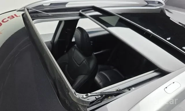 Jeep Cherokee 2.4* AWD* ОБДУХ* КАМЕРА* ПОДГРЕВ* Lane assist* , снимка 14 - Автомобили и джипове - 56319011