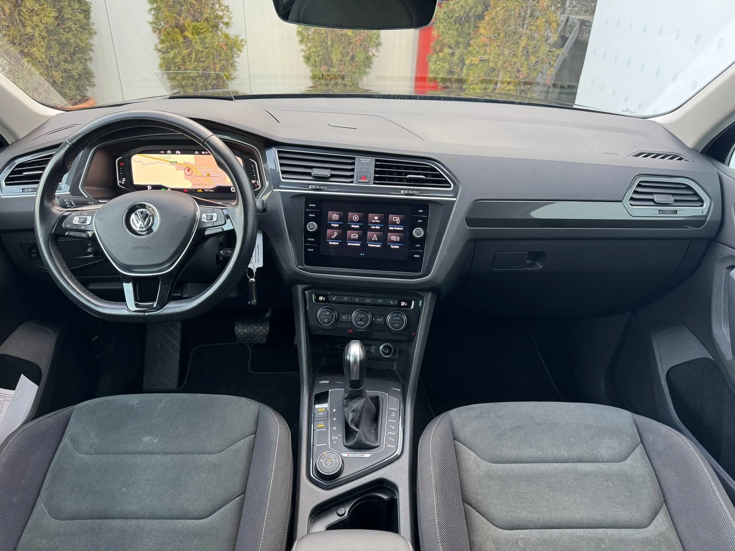 VW Tiguan Highline 2.0TDI 4MOTION BMT - изображение 9