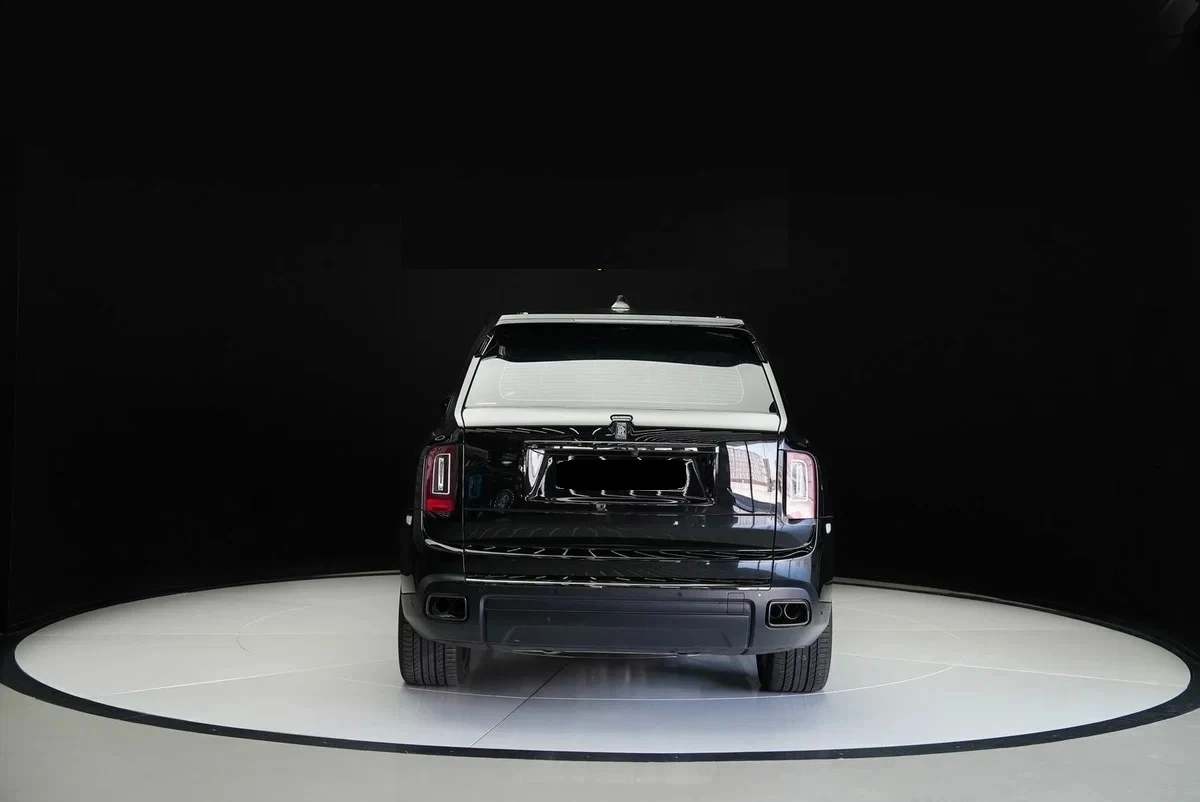 Rolls-Royce Cullinan Black Badge Edition 1 OF 10 - изображение 5