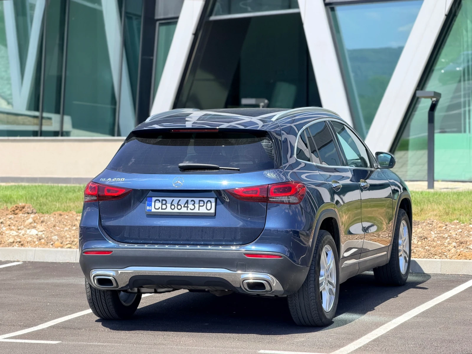 Mercedes-Benz GLA 250 -Бензин-Лизинг през Уникредит , снимка 6 - Автомобили и джипове - 54410327