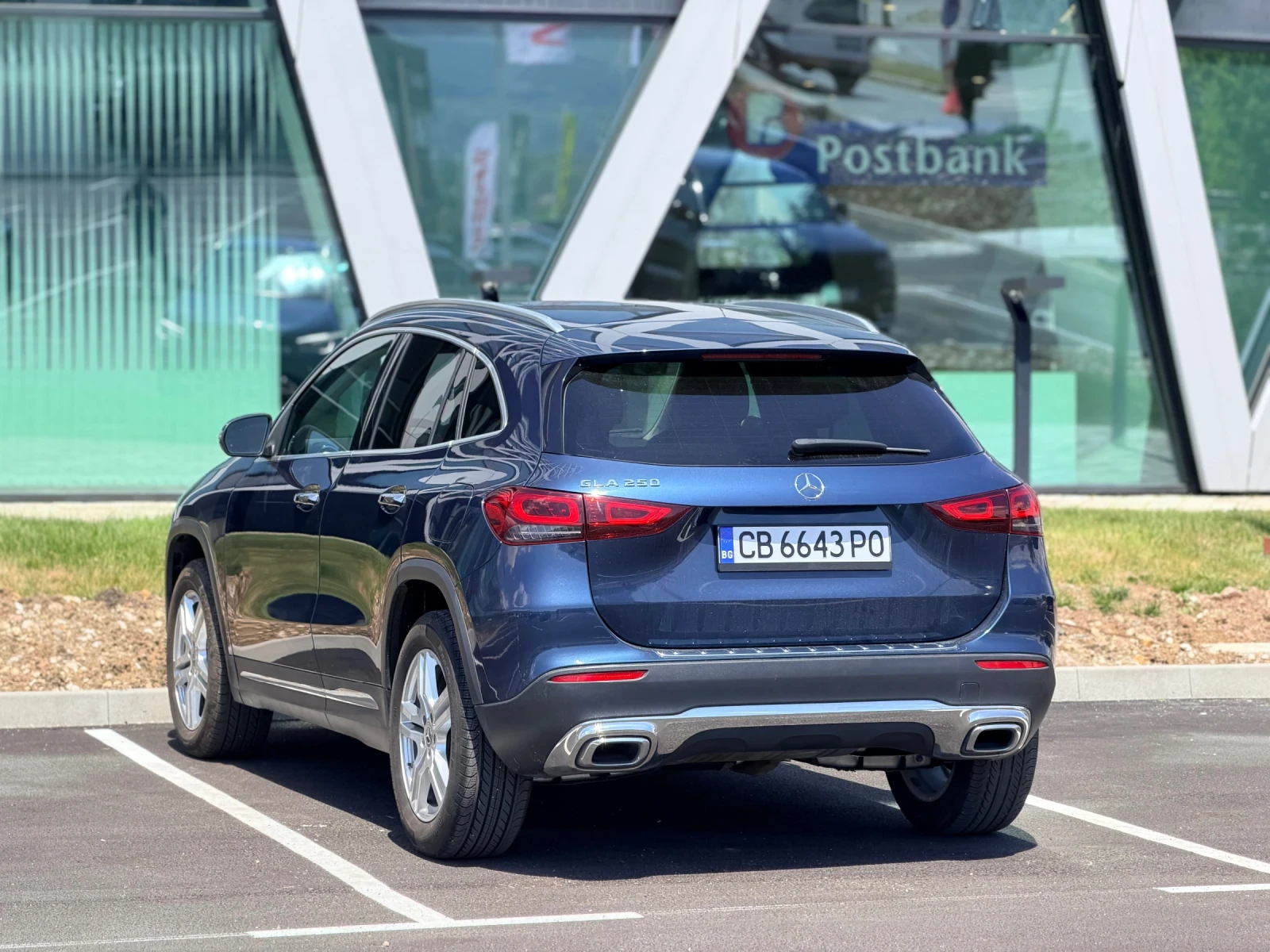 Mercedes-Benz GLA 250 -Бензин-Лизинг през Уникредит , снимка 8 - Автомобили и джипове - 54410327