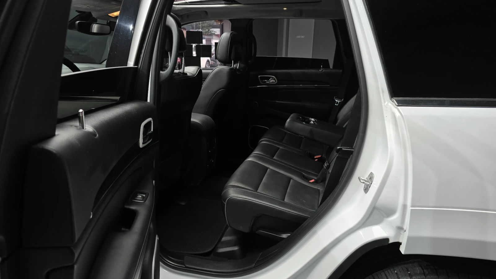 Jeep Grand cherokee 3.6 Summit, снимка 9 - Автомобили и джипове - 54512910
