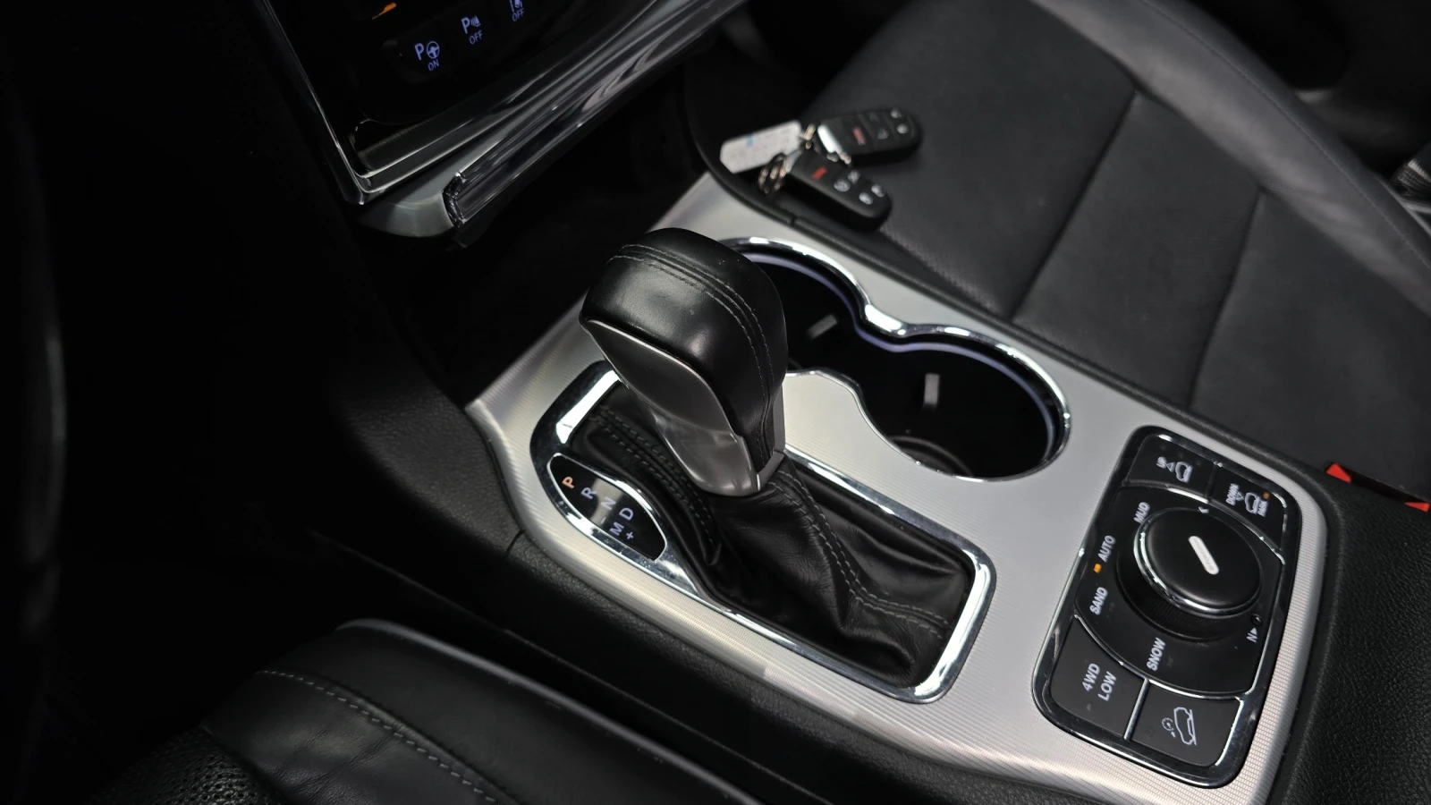 Jeep Grand cherokee 3.6 Summit, снимка 6 - Автомобили и джипове - 54512910