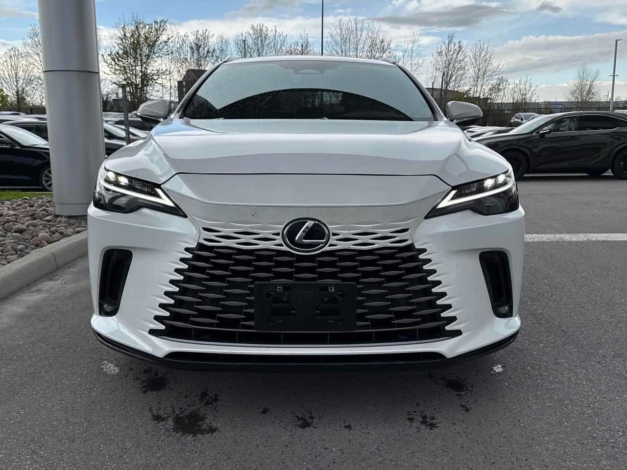 Lexus RX 350 CARFAX / DISTRONIC / ОБДУХВАНЕ / АВТОКРЕДИТ , снимка 6 - Автомобили и джипове - 54581568