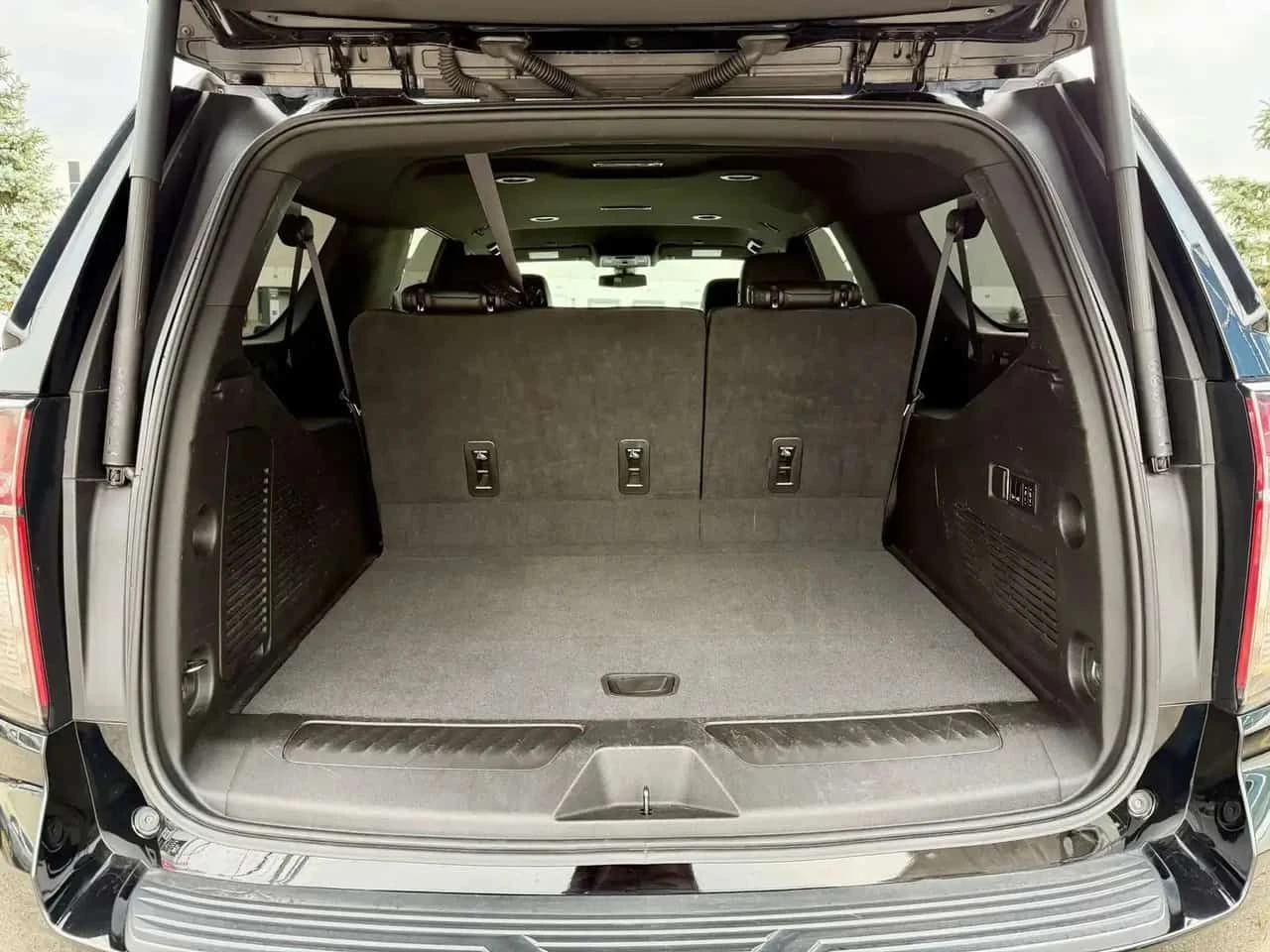 Chevrolet Suburban * LT * CARFAX * БЕЗ ПЪРВОНАЧАЛНА ВНОСКА, снимка 16 - Автомобили и джипове - 54684370