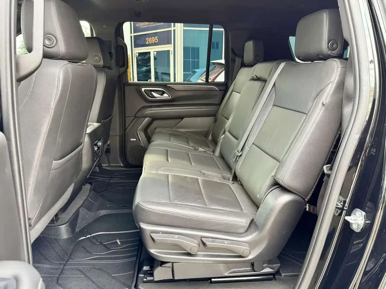 Chevrolet Suburban * LT * CARFAX * БЕЗ ПЪРВОНАЧАЛНА ВНОСКА, снимка 14 - Автомобили и джипове - 54684370