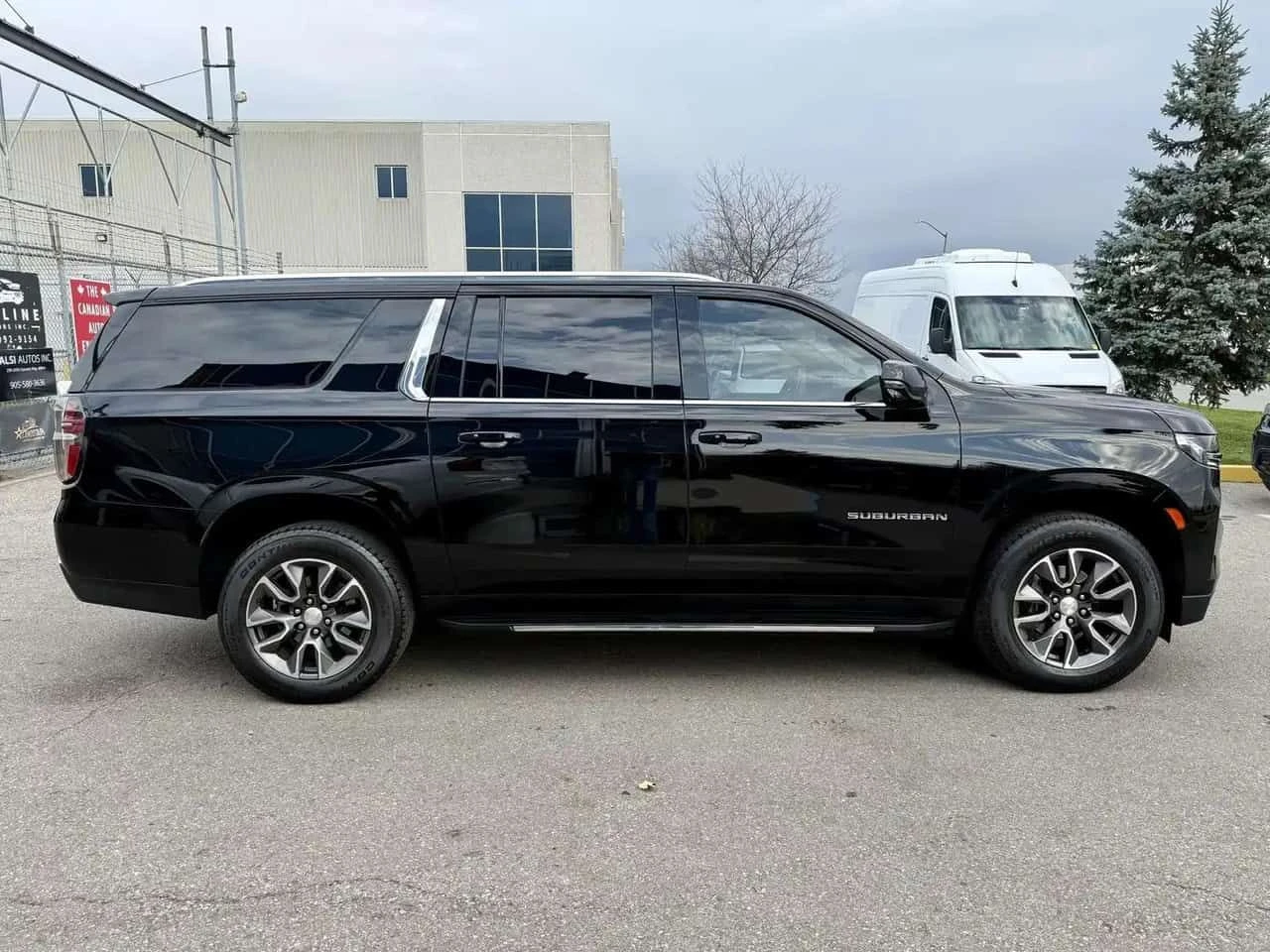 Chevrolet Suburban * LT * CARFAX * БЕЗ ПЪРВОНАЧАЛНА ВНОСКА, снимка 5 - Автомобили и джипове - 54684370