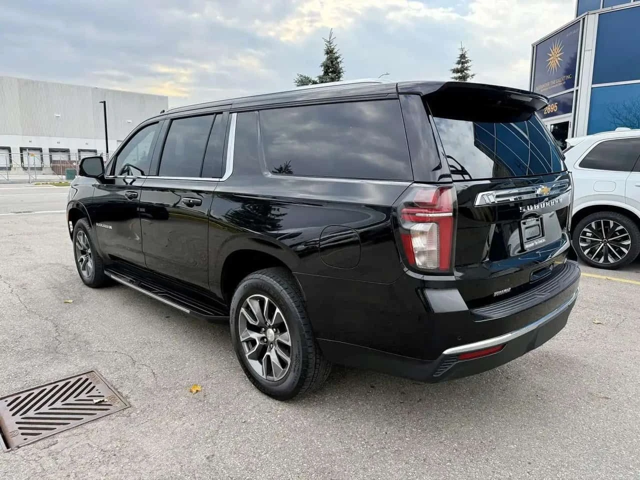 Chevrolet Suburban * LT * CARFAX * БЕЗ ПЪРВОНАЧАЛНА ВНОСКА, снимка 8 - Автомобили и джипове - 54684370