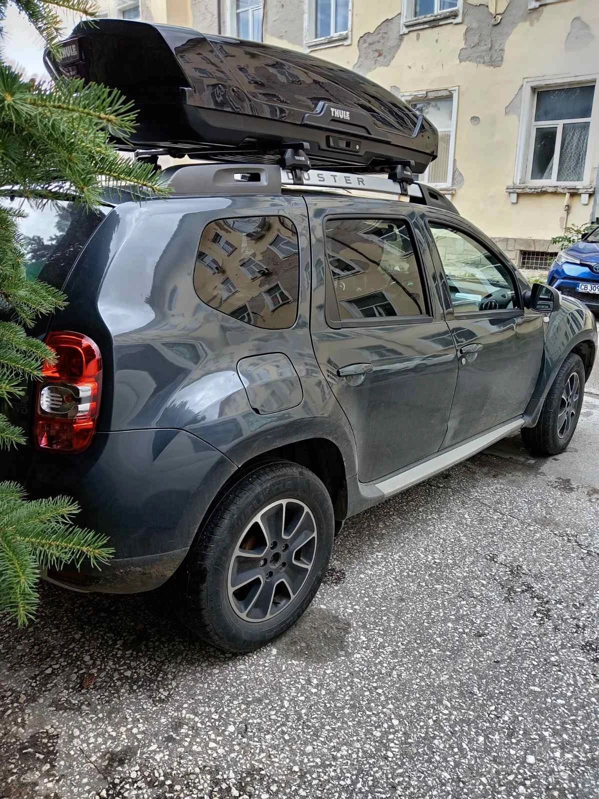 Dacia Duster БЕНЗИН/ГАЗ ФАБРИЧНА, снимка 4 - Автомобили и джипове - 54815530