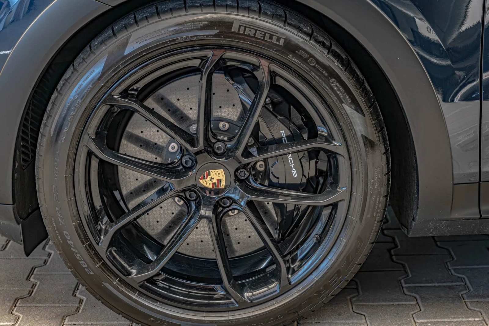 Porsche Cayenne TURBO GT/PDCC/PDLS+ /Bose/Chrono/PCCB/Карбон, снимка 7 - Автомобили и джипове - 54937003