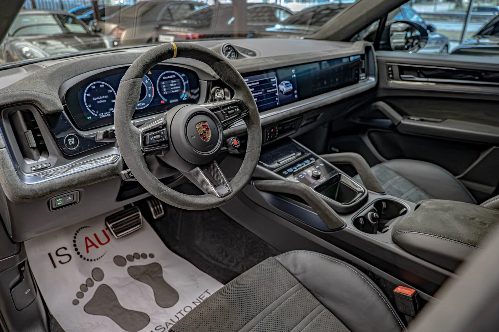 Porsche Cayenne TURBO GT/PDCC/PDLS+ /Bose/Chrono/PCCB/Карбон, снимка 8 - Автомобили и джипове - 54937003