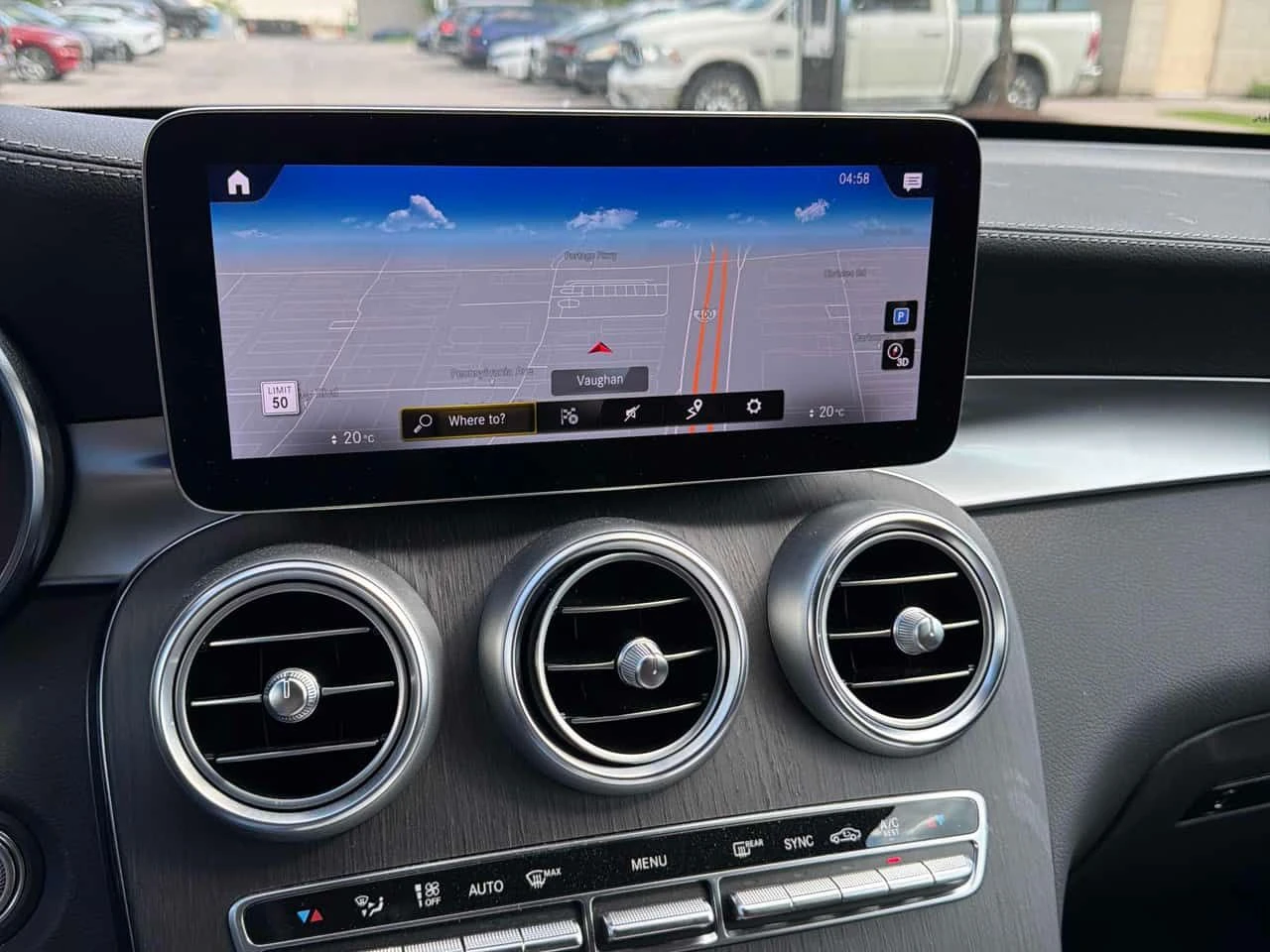 Mercedes-Benz GLC 43 AMG ДИСТРОНИК * ПАНО * KEYLESS * ПОДГРЕВИ, снимка 9 - Автомобили и джипове - 55213850