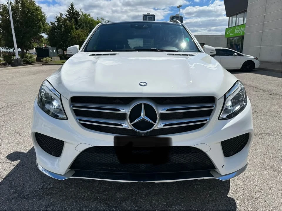 Mercedes-Benz GLE 400 * CAR PLAY * 360 CAMERA * LANE ASSIST * PANO * , снимка 2 - Автомобили и джипове - 55221105