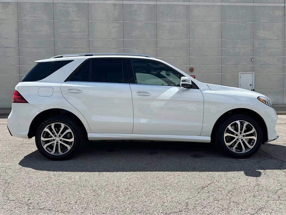 Mercedes-Benz GLE 400 * CAR PLAY * 360 CAMERA * LANE ASSIST * PANO * , снимка 5 - Автомобили и джипове - 55221105