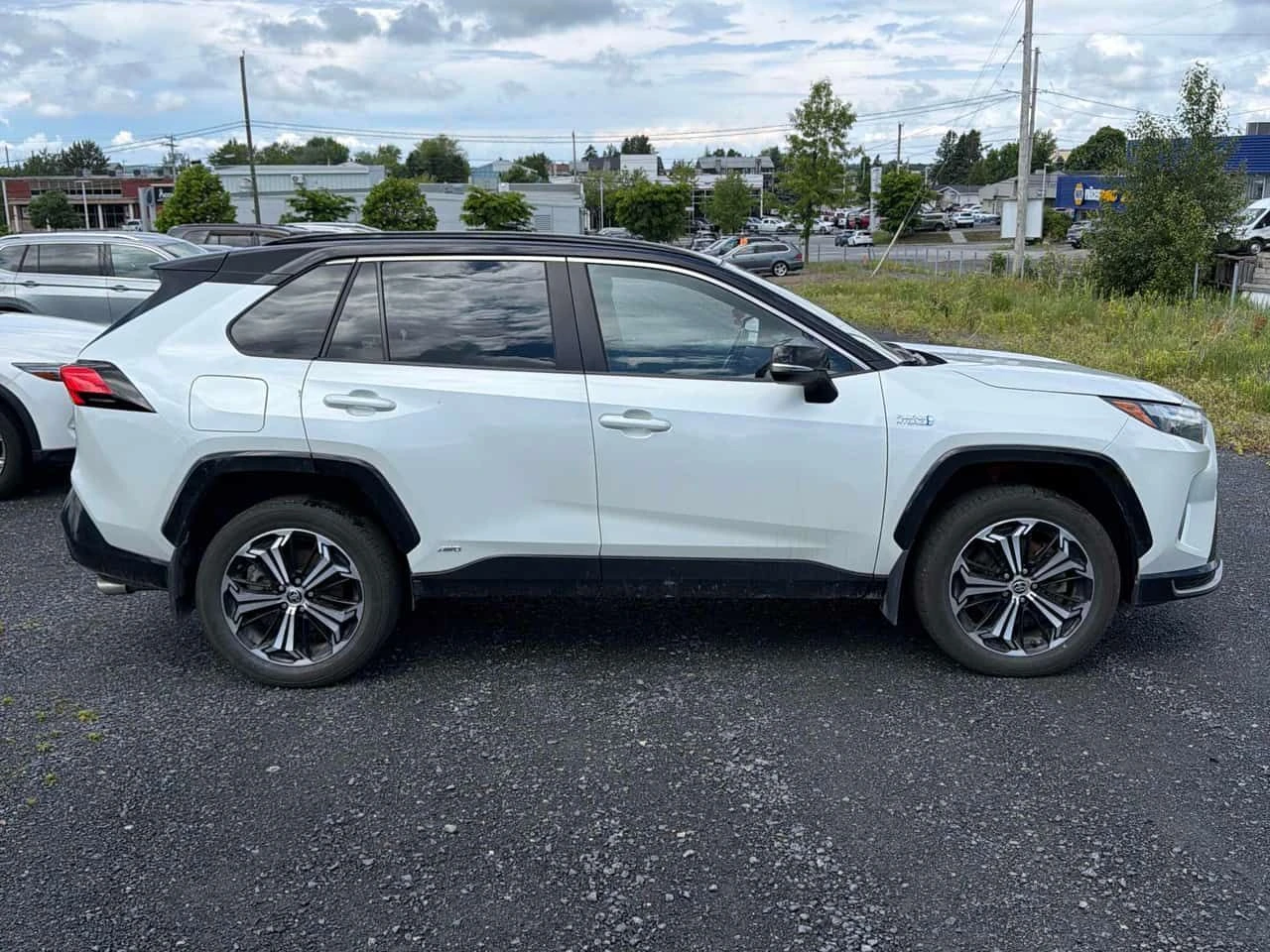 Toyota Rav4 XSE AWD | CARFAX | АВТОКРЕДИТ БЕЗ ПЪРВОНАЧАЛНА , снимка 4 - Автомобили и джипове - 55425995