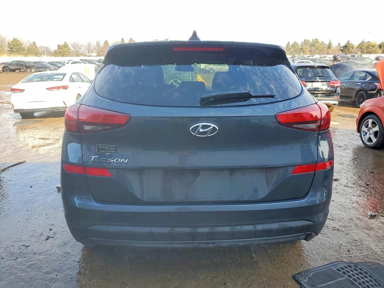 Hyundai Tucson 2.0l Se, снимка 6 - Автомобили и джипове - 55905898