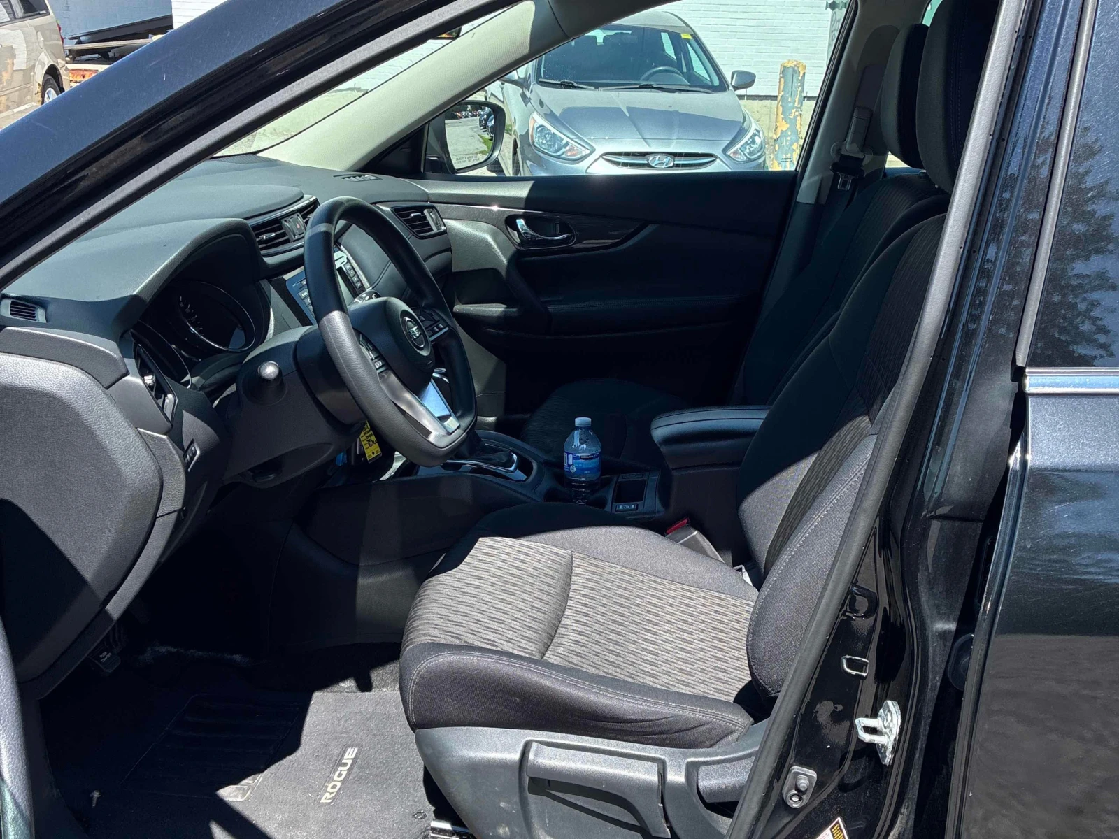 Nissan Rogue * AWD * CARFAX * БЕЗ ПЪРВОНАЧАЛНА ВНОСКА, снимка 12 - Автомобили и джипове - 56068765