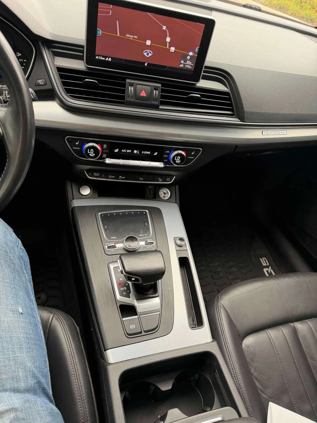 Audi Q5 * Progressiv * CARFAX * ����� �� ����������� | Mobile.bg � ����������� 9
