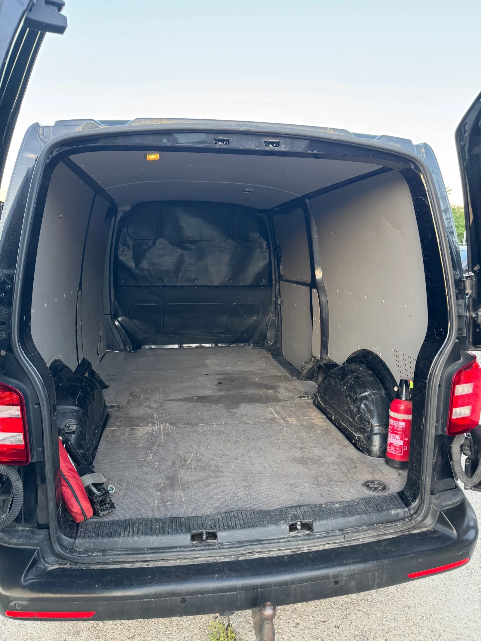 VW Transporter Дълга база 4 motion, снимка 9 - Бусове и автобуси - 54738858
