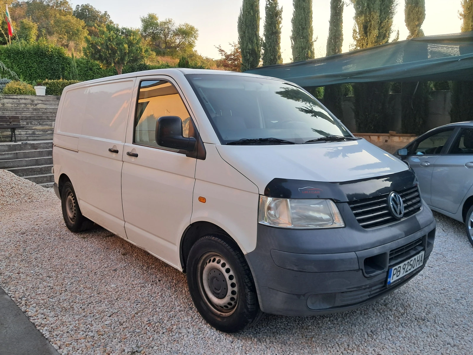 VW T5 1.9 TDI-216000 km, снимка 2 - Бусове и автобуси - 56231227