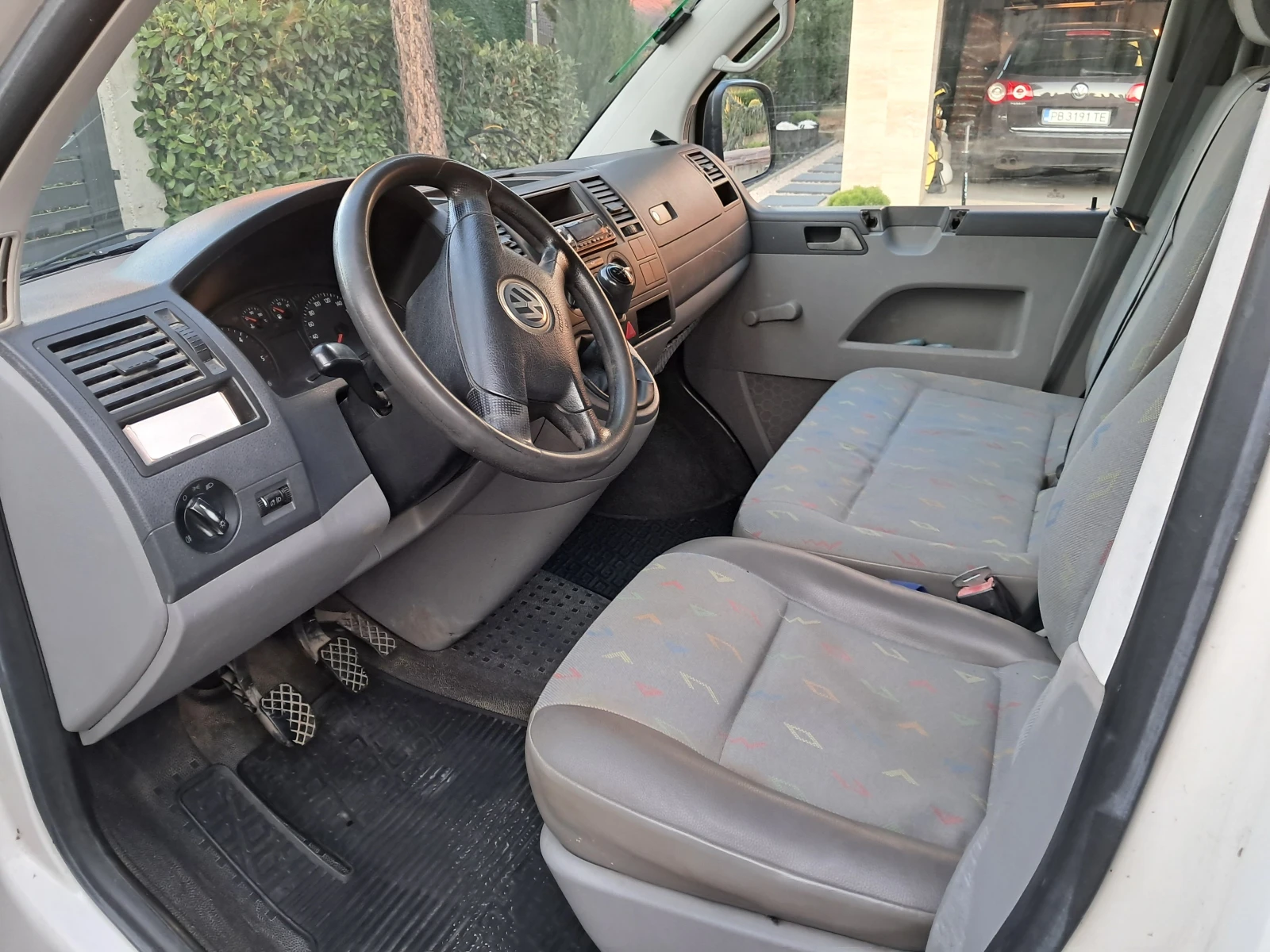 VW T5 1.9 TDI-216000 km, снимка 5 - Бусове и автобуси - 56231227