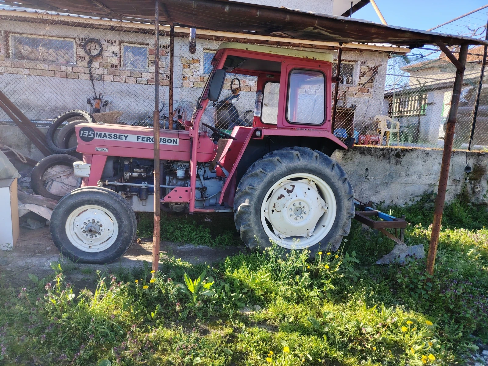 Трактор Massey Фъргюсън