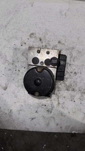 Спирачна помпа ABS за Mercedes A160, снимка 2