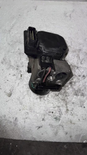 Спирачна помпа ABS за Mercedes A160, снимка 1