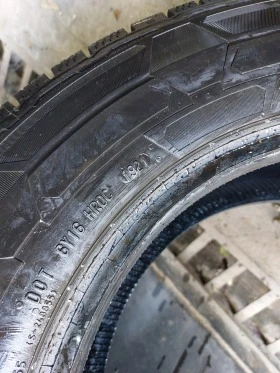 Гуми Зимни 215/65R15, снимка 9