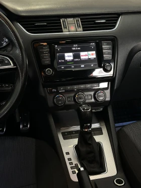 Skoda Octavia 2.00D/DSG6/2017г/ОБСЛУЖЕН/Уникат/FULL-LED/Като-НОВ, снимка 17