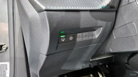 Peugeot 2008 1.5BlueHDI* GT* КОЖА* ПОДГРЕВ* КАМЕРА* NAVI* LED* , снимка 15