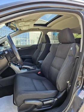 Honda Accord 2.0i-VTEC Executive Tourer - 16500 лв. / 8436.32 € - 53948971 10